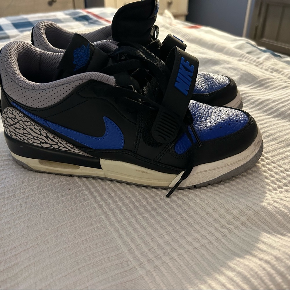 Nike Kids Black and Blue Sneakers